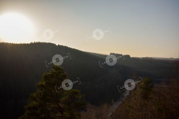 Soleil couchant sur la vallée